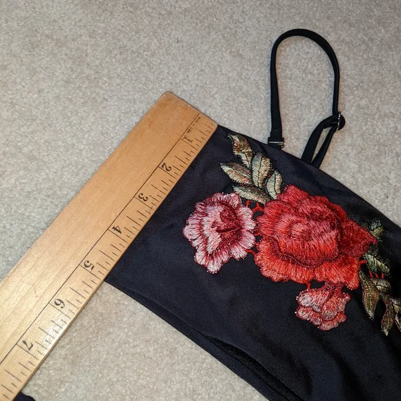 2 piece black bikini set w/ embroidered roses/flowers - Picture 15 of 15